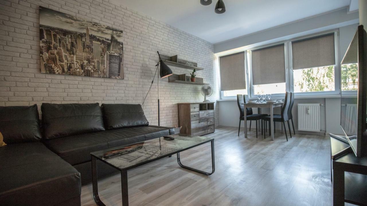 Jdk Apartamenty Serbinowska 53M2 6-Osobowy Kalisz  Luaran gambar